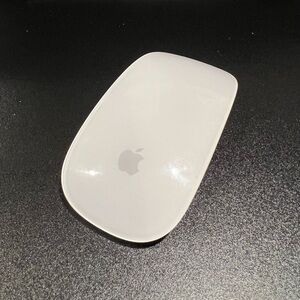 Apple Magic Mouse 2